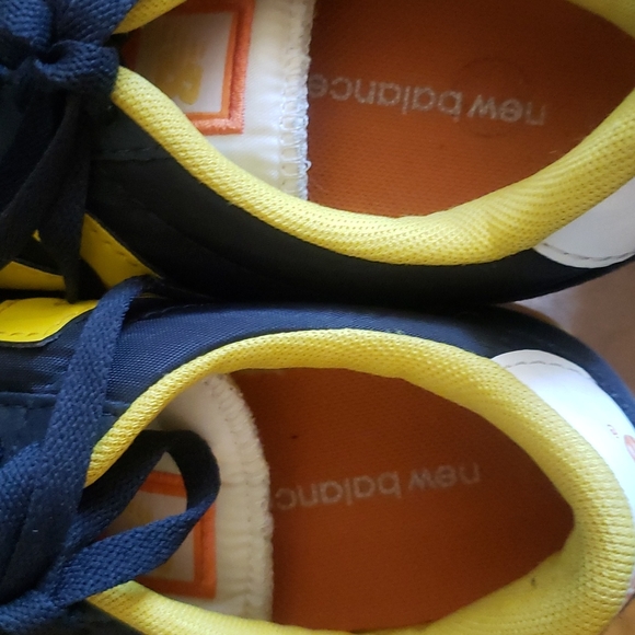 New balance kicks blue yellow size 7 - Picture 9 of 10